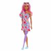 Barbie Fashionastas Büyüleyici Parti Bebekleri HBV21