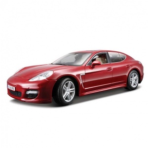 1:18 Maisto Porsche Panamera Turbo Model Araba