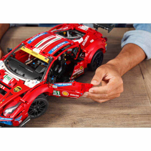 LEGO Technic Ferrari 488 GTE AF Corse #51 42125