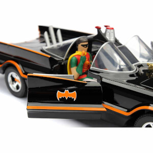 1:24 Batman Classic Tv Series 1966 Batmobile Araba ve Figür (Batman ve Robin)