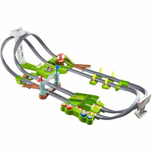 Hot Wheels Mario Kart Çılgın Dönüş Parkuru Seti GCP27