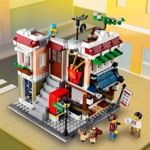LEGO Creator 3’ü 1 Arada Şehir Merkezi Makarna Dükkanı 31131