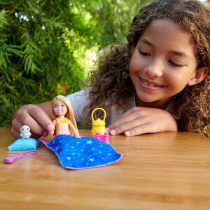 Barbie Chelsea'nin Kamp Macerası Oyun Seti HDF77
