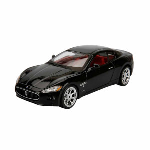 1:24 Maserati Granturis Araba