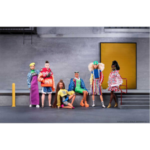 Barbie BMR1959 Koleksiyon Barbie Bebeği Kot Ceketli Şapkalı GHT95