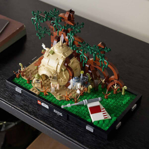LEGO Star Wars Dagobah Jedi Eğitimi Diyoraması 75330 