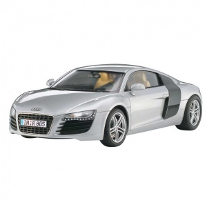 Revell 1:24 Audi R8 Model Set Araba