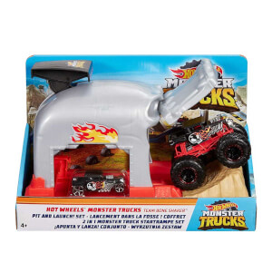 Hot Wheels Monster Trucks Fırlatıcılı Oyun Seti GKY01