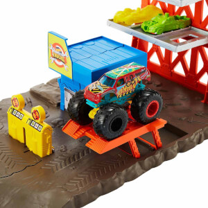 Hot Wheels Monster Trucks Patlama İstasyonu Oyun Seti HFB12