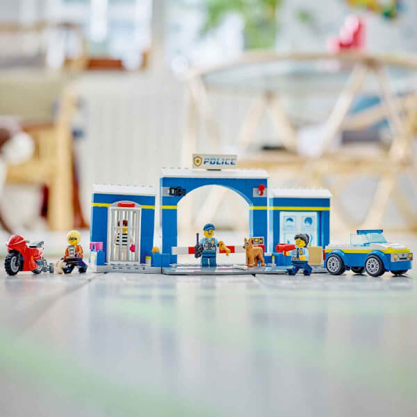LEGO City Polis Merkezi Takibi 60370