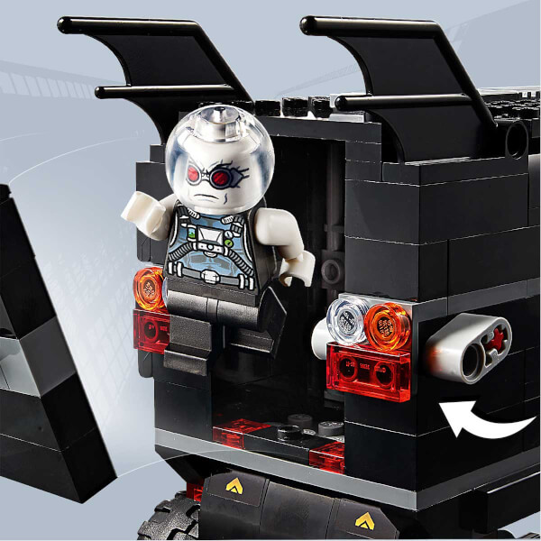  LEGO DC Comics Super Heroes Mobil Yarasa Üssü 76160