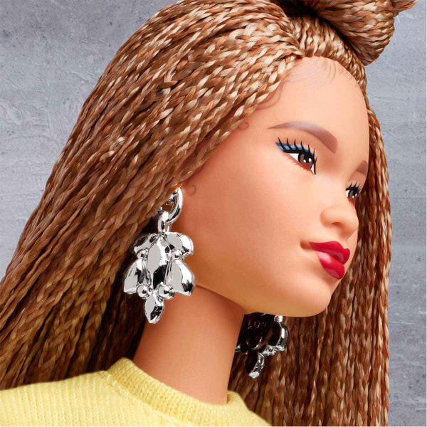Barbie BMR1959 Koleksiyon Barbie Bebeği Şortlu Uzun Saçlı GHT91
