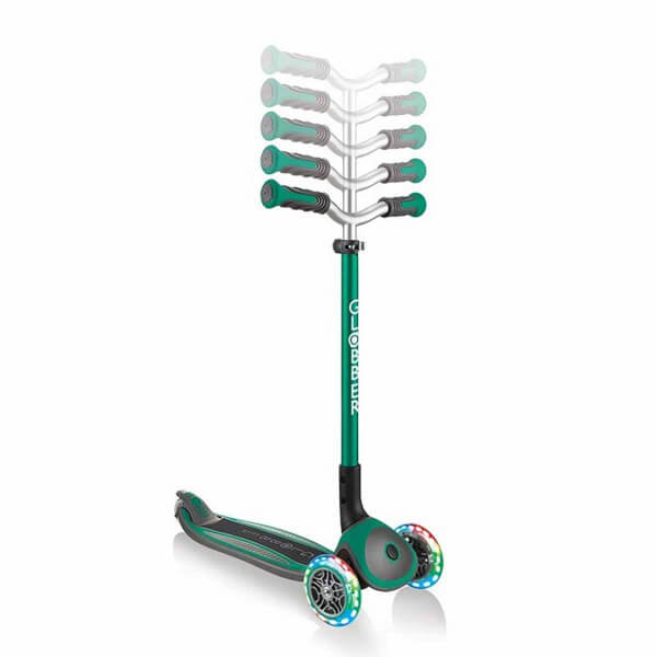 Globber Master 3 Tekerlekli Katlanabilir Işıklı Koyu Yeşil Scooter