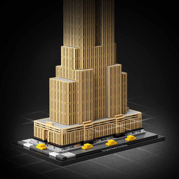 LEGO Architecture Empire State Binası 21046