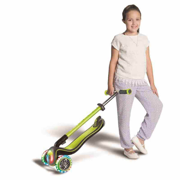 Globber Elite Deluxe 3 Tekerlekli Katlanabilir Işıklı Yeşil Scooter