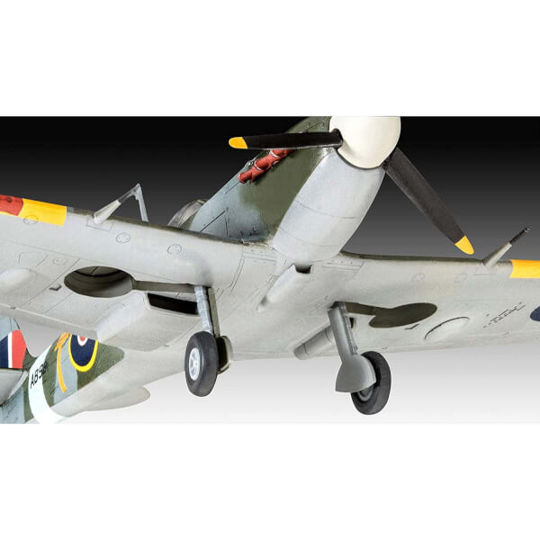 Revell 1:72 Combat Set Bf109G-10 & Spitfire Mk.V VBU63710