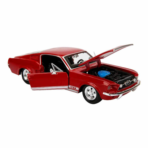 1:24 Maisto Ford Mustang 1967 Model Araba