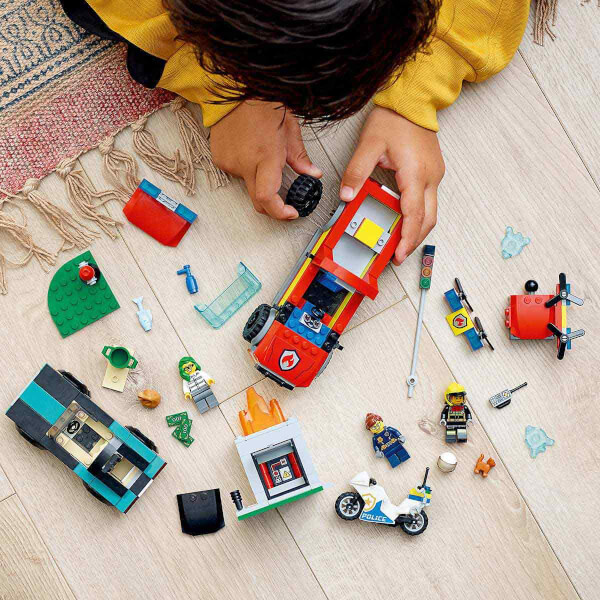 LEGO City İtfaiye Kurtarma Operasyonu ve Polis Takibi 60319