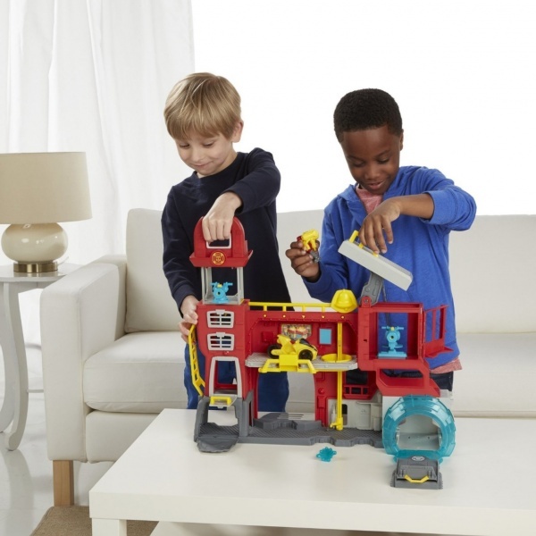Transformers Rescue Bots Dev İtfaiye Merkezi