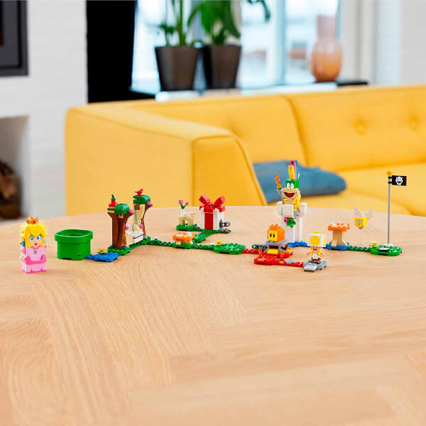 LEGO Super Mario Peach ile Maceraya Başlangıç Seti 71403