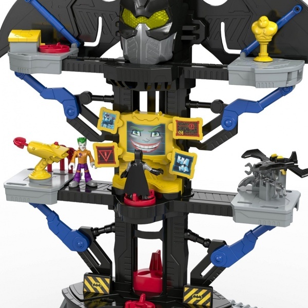 Imaginext DC Super Friends Transforming Batcave Oyun Seti