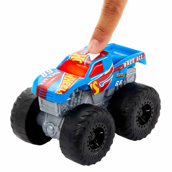 Hot Wheels Monster Trucks Kükreyen Arabalar Serisi HDX60