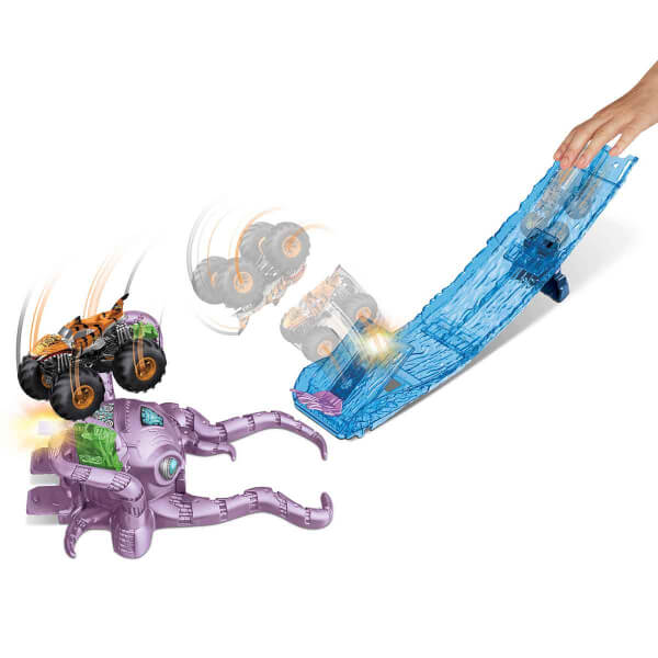 Hot Wheels Monster Trucks Aksiyona Başlangıç Oyun Seti GYL09