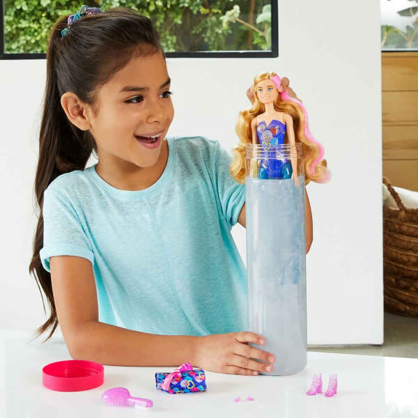 Barbie Color Reveal Renk Değiştiren Sürpriz Barbie Parti Serisi - Seri 4 GWC58