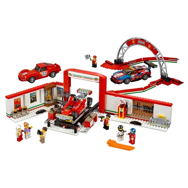 LEGO Speed Champions Muhteşem Ferrari Garajı 75889