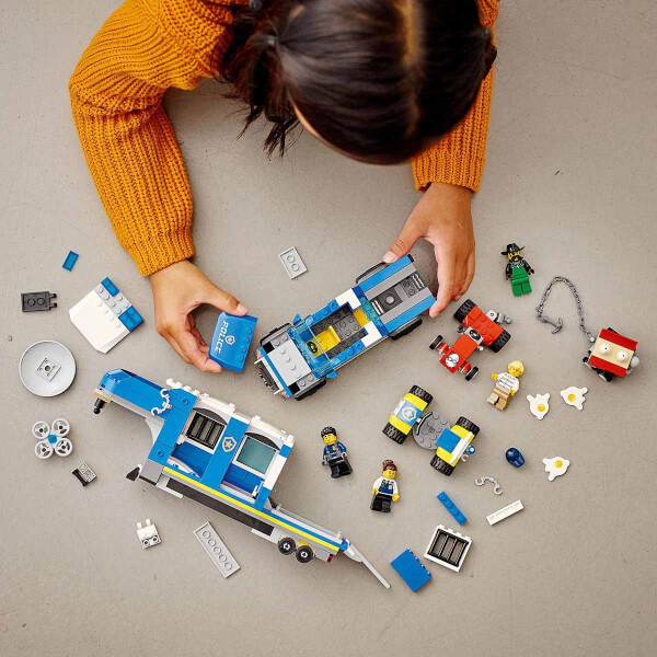 LEGO City Polis Mobil Komuta Kamyonu 60315