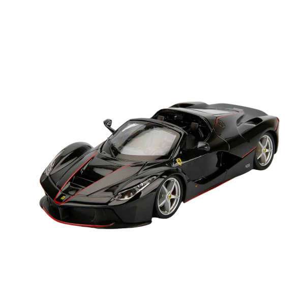 1:24 Ferrari Model Araba