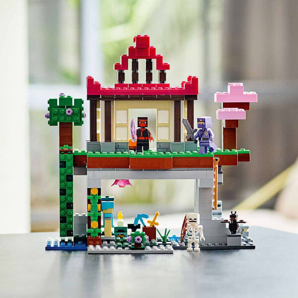 LEGO Minecraft Eğitim Alanı 21183
